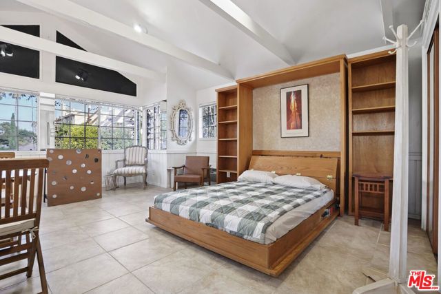 11538 La Maida Street, Valley Village, CA 91601