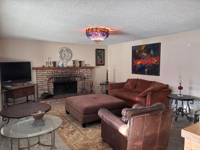 57986 Joshua Lane, Yucca Valley, CA 92284