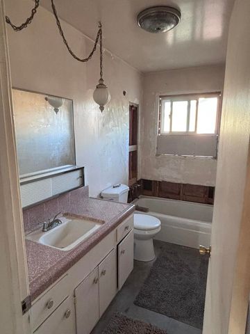 57986 Joshua Lane, Yucca Valley, CA 92284