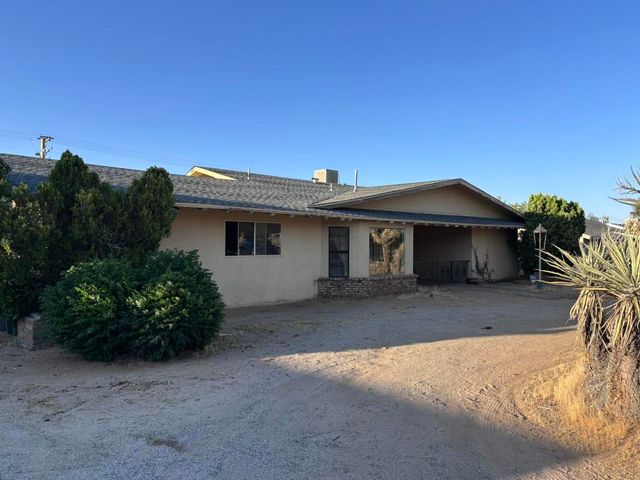 57986 Joshua Lane, Yucca Valley, CA 92284