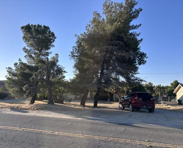 57986 Joshua Lane, Yucca Valley, CA 92284