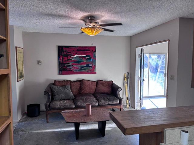 57986 Joshua Lane, Yucca Valley, CA 92284