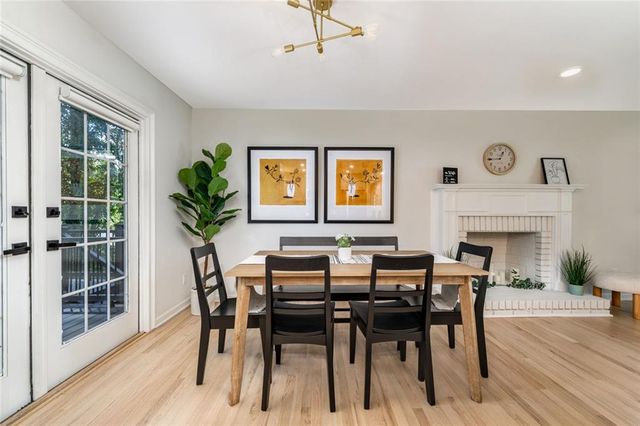 677 Hillandale SW Circle, Marietta, GA 30064