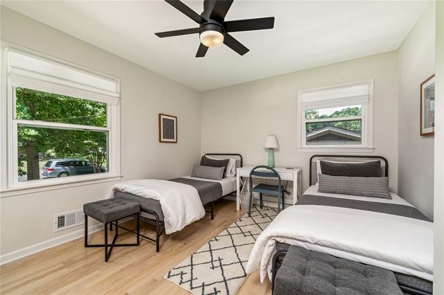 677 Hillandale SW Circle, Marietta, GA 30064