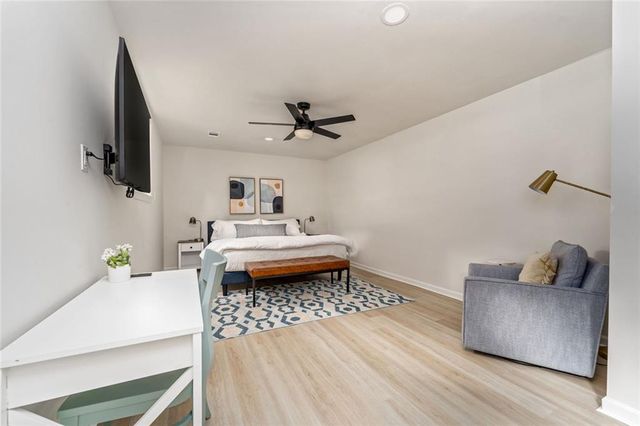 677 Hillandale SW Circle, Marietta, GA 30064