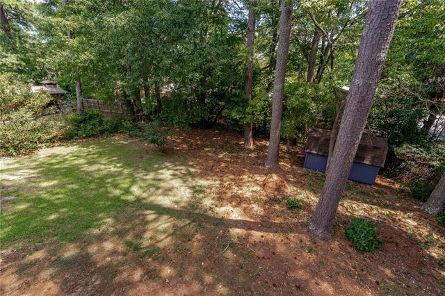 677 Hillandale SW Circle, Marietta, GA 30064