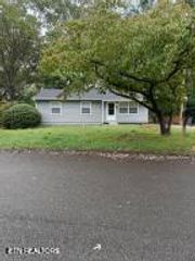 2336 Sylvania Ave, Knoxville, TN 37920