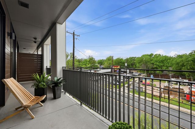 2209 S 1st ST 313, Austin, TX 78704