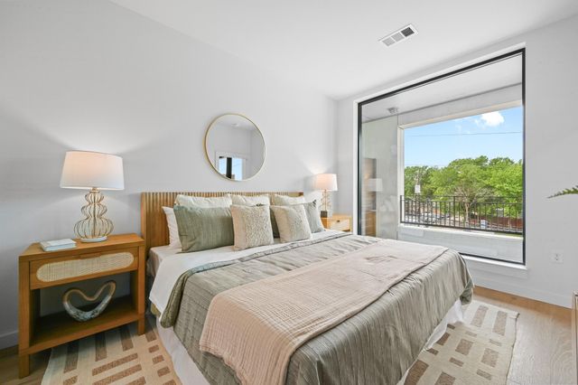 2209 S 1st ST 313, Austin, TX 78704