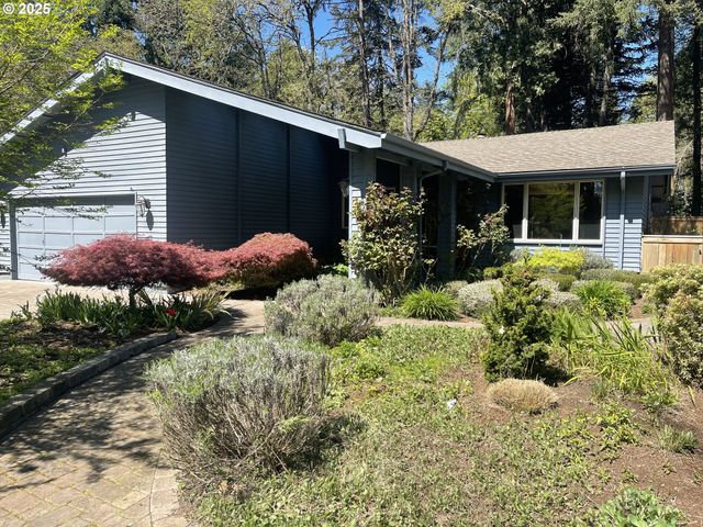 2280 TABOR St, Eugene, OR 97401