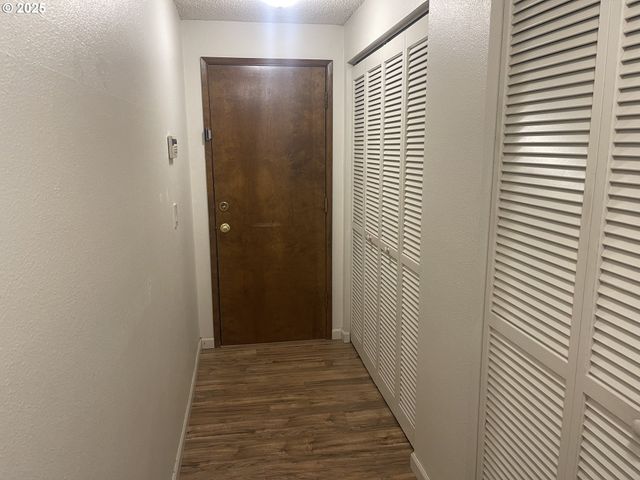 2280 TABOR St, Eugene, OR 97401