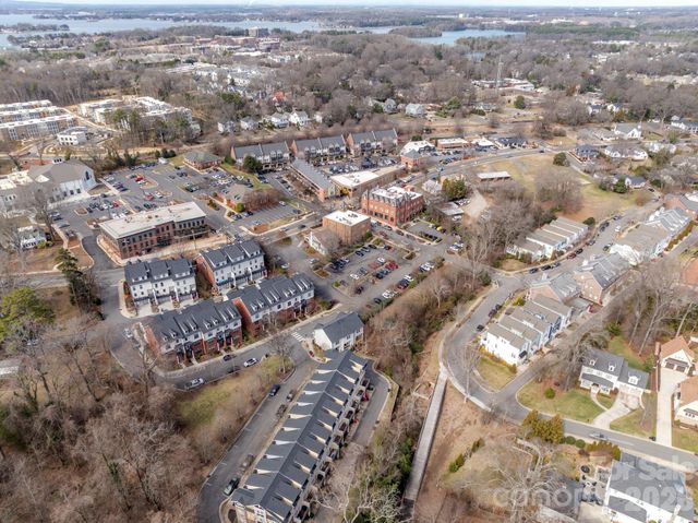 541 Griffith Village Lane, Davidson, NC 28036