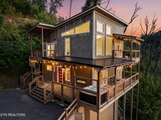 3322 Sugar Maple Loop Rd, Sevierville, TN 37862