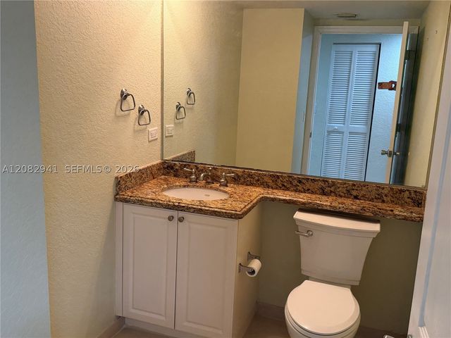 6956 W Sample Rd 6956, Coral Springs, FL 33067