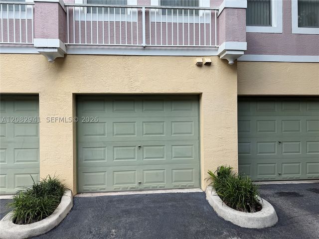 6956 W Sample Rd 6956, Coral Springs, FL 33067