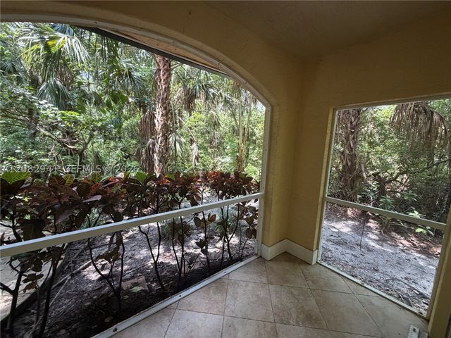 6956 W Sample Rd 6956, Coral Springs, FL 33067