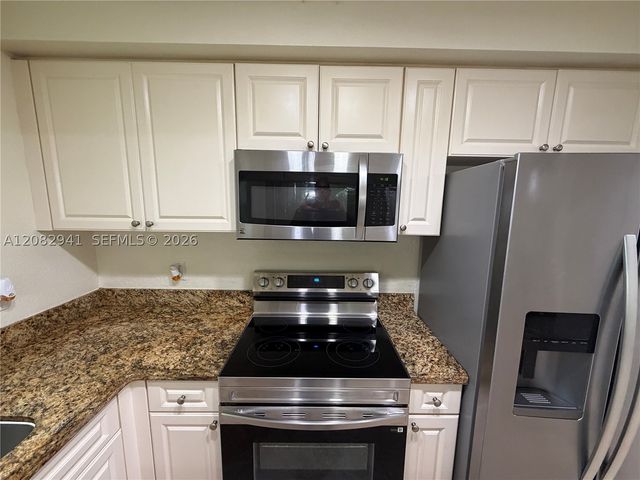6956 W Sample Rd 6956, Coral Springs, FL 33067