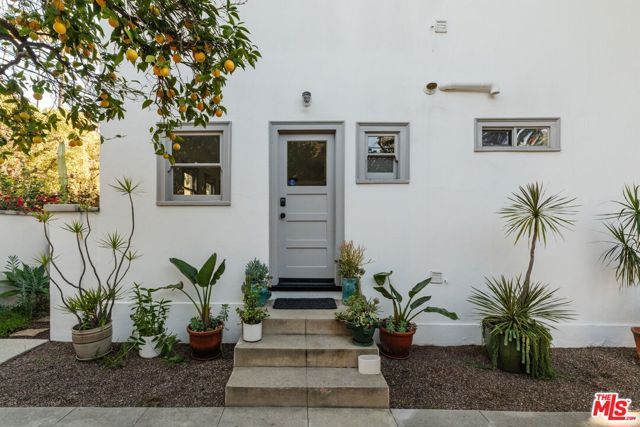 2027 Canyon Drive, Los Angeles, CA 90068