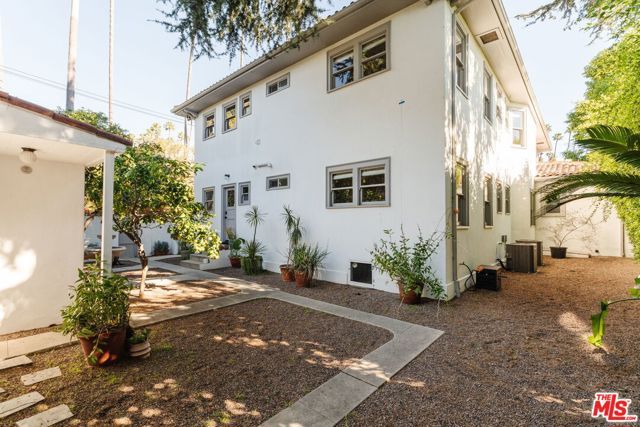 2027 Canyon Drive, Los Angeles, CA 90068