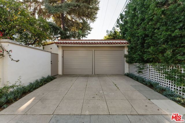 2027 Canyon Drive, Los Angeles, CA 90068