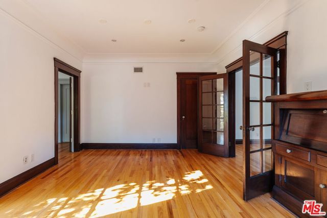 2027 Canyon Drive, Los Angeles, CA 90068