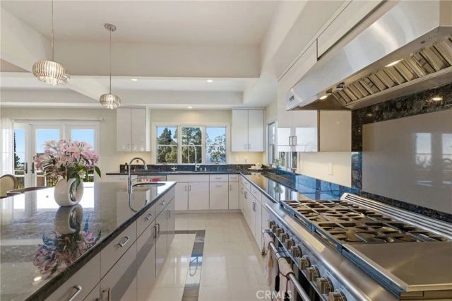 1400 Via Arco, Palos Verdes Estates, CA 90274