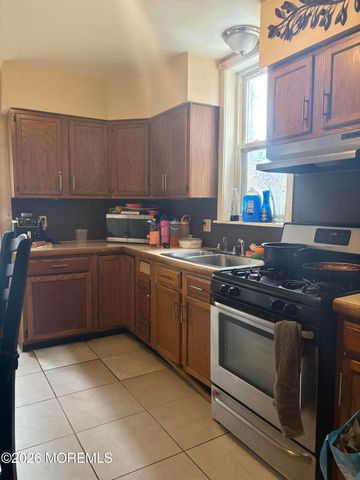 36 Amboy Avenue, Roebling, NJ 08554