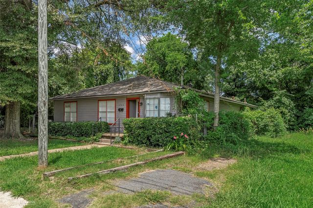 1735 Green Street, Bossier City, LA 71111