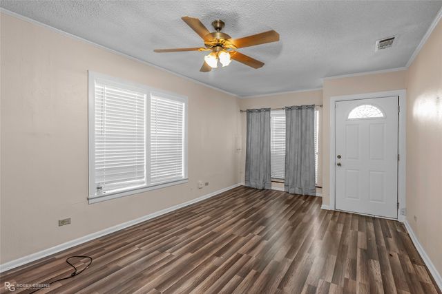 1735 Green Street, Bossier City, LA 71111