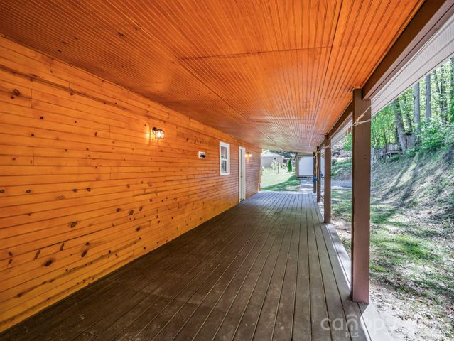 285 Dix Creek No 1 Road, Leicester, NC 28748