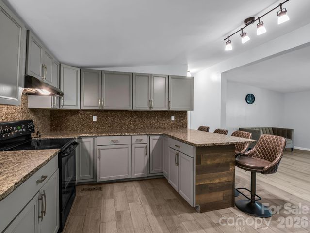 285 Dix Creek No 1 Road, Leicester, NC 28748