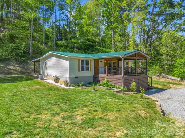 285 Dix Creek No 1 Road, Leicester, NC 28748