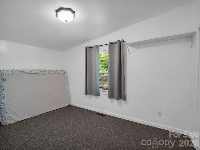 285 Dix Creek No 1 Road, Leicester, NC 28748