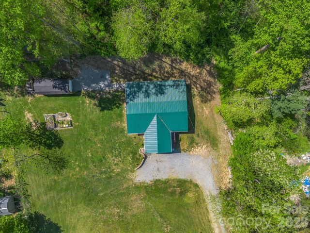 285 Dix Creek No 1 Road, Leicester, NC 28748