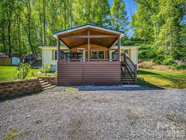 285 Dix Creek No 1 Road, Leicester, NC 28748