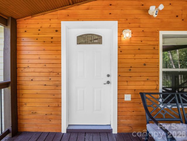 285 Dix Creek No 1 Road, Leicester, NC 28748