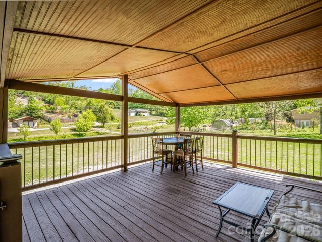 285 Dix Creek No 1 Road, Leicester, NC 28748