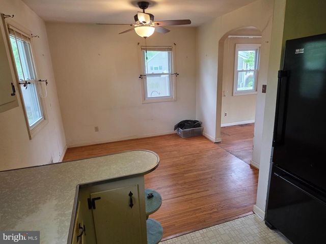 7 WINDSOR PL, Mount Holly, NJ 08060