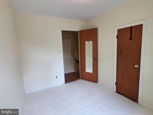 7 WINDSOR PL, Mount Holly, NJ 08060