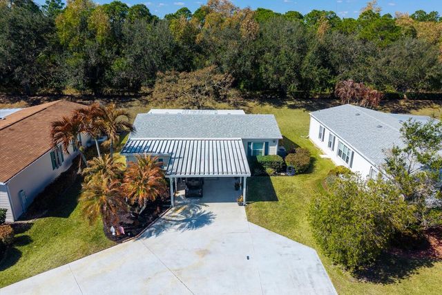 2804 Nine Iron Drive, Port St. Lucie, FL 34952
