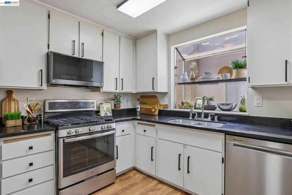 Image 13 of property listing at 2121 Vale Rd 56, San Pablo, CA 94806