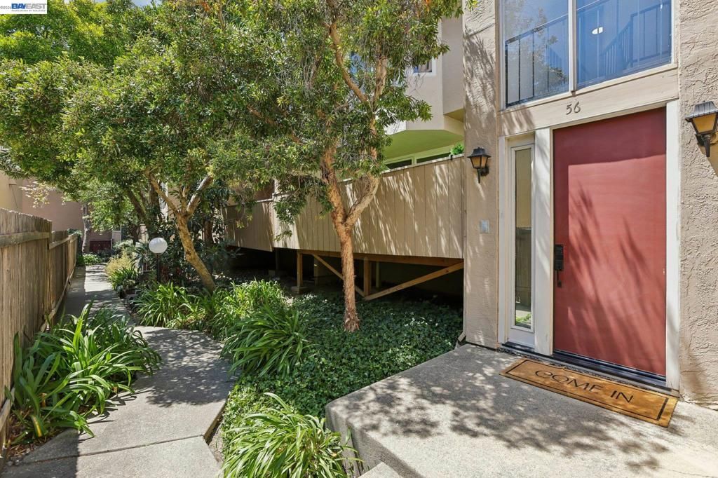 Image 2 of property listing at 2121 Vale Rd 56, San Pablo, CA 94806