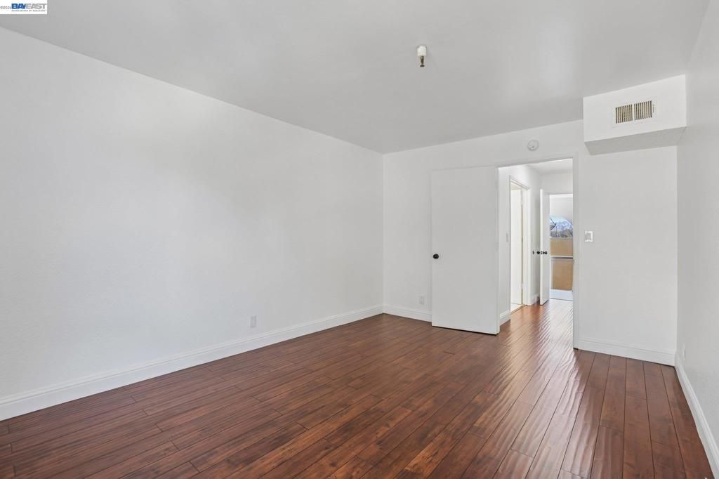 Image 23 of property listing at 2121 Vale Rd 56, San Pablo, CA 94806