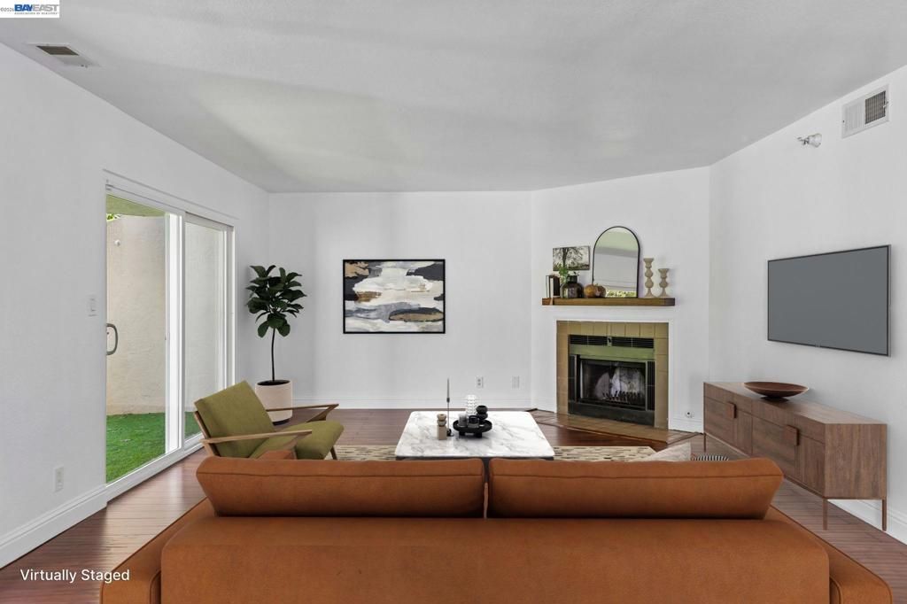 Image 3 of property listing at 2121 Vale Rd 56, San Pablo, CA 94806