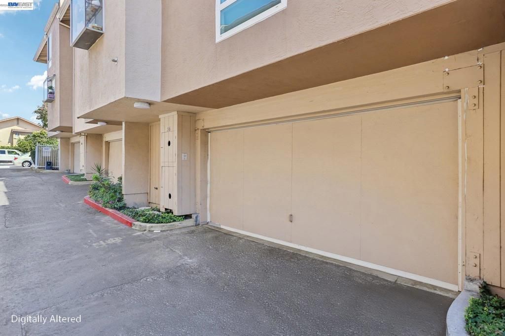 Image 32 of property listing at 2121 Vale Rd 56, San Pablo, CA 94806