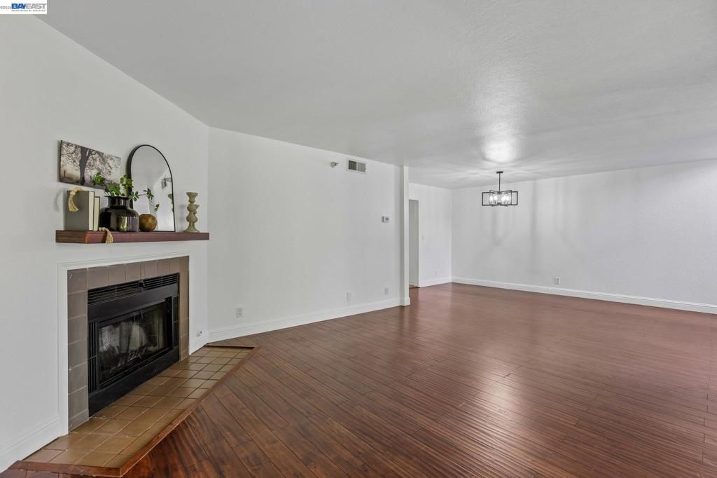 Image 5 of property listing at 2121 Vale Rd 56, San Pablo, CA 94806