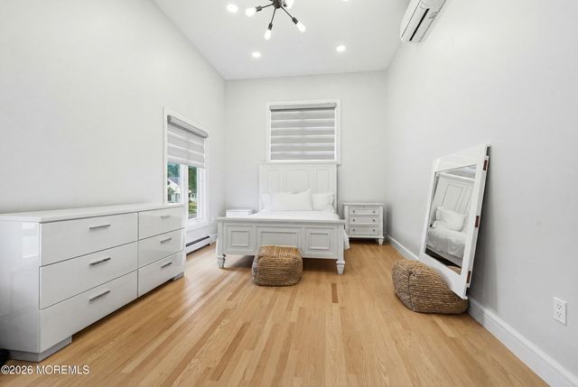 4 Mount Court, Oakhurst, NJ 07755