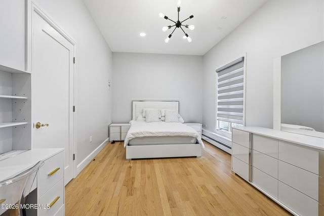 4 Mount Court, Oakhurst, NJ 07755