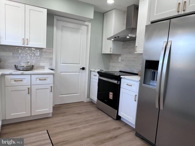 54 GARDENBROOK LN, Willingboro, NJ 08046