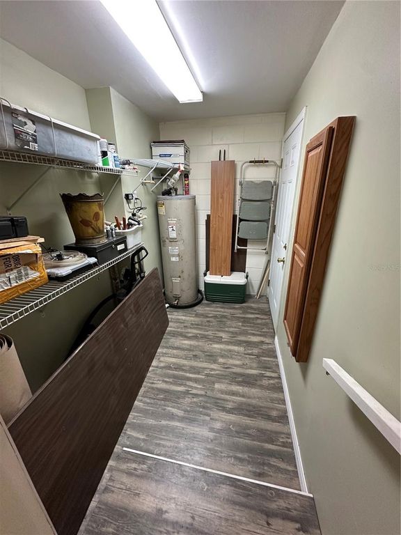 Image 20 of property listing at 131 LUCERNE DRIVE, Debary, FL 32713